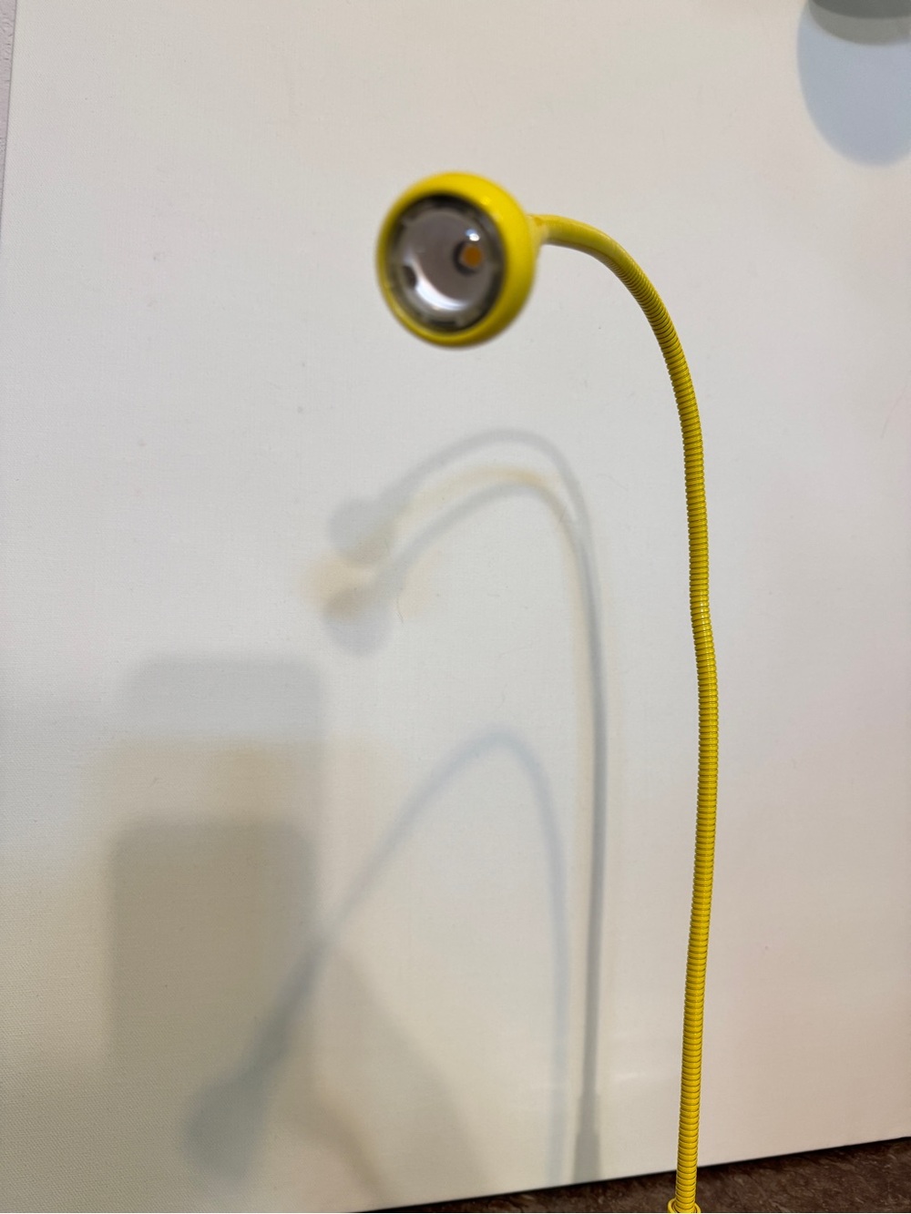 IKEA JANSJO Yellow Flexible Articulating Led Desk Hobby Lamp Light Work - Picture 4 of 5